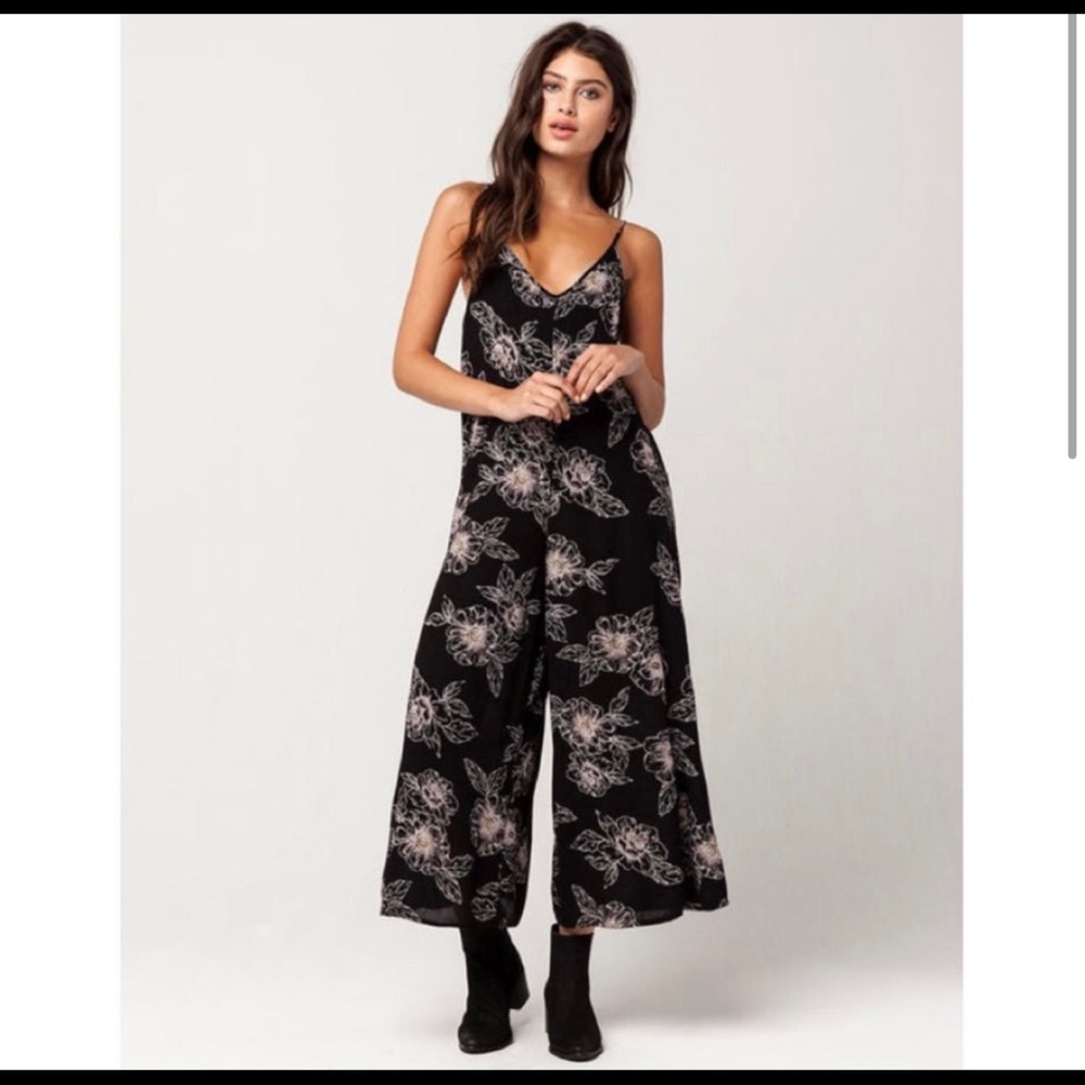 Amuse Society Serene Floral Jumper /‎ Romper beach summer boho size small